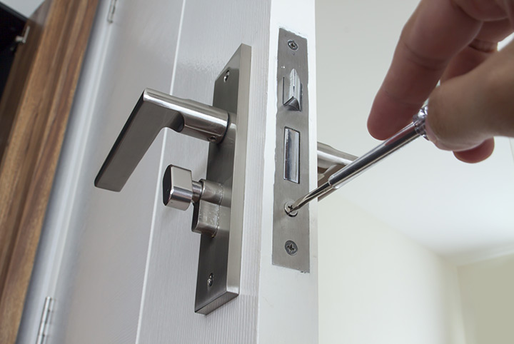 Our local locksmiths are able to repair and install door locks for properties in Kingsteignton and the local area.