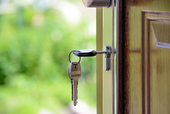 A2B Locks are able to provide local locksmiths in Kingsteignton to repair your broken locks. 